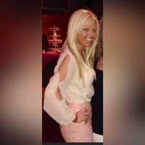 ⭐️Body central mini skirt coral/pink/ gold/ruffled with lining.